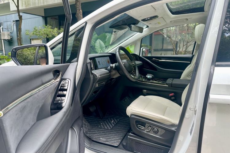 Used GAC Trumpchi E9 2023 E9 Master Model Interior 9