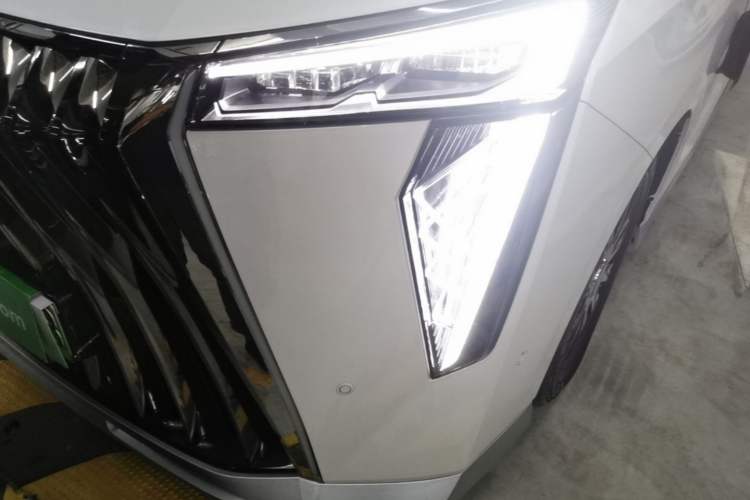 Used GAC Trumpchi E9 2023 E9 Master Model Left Front Headlight