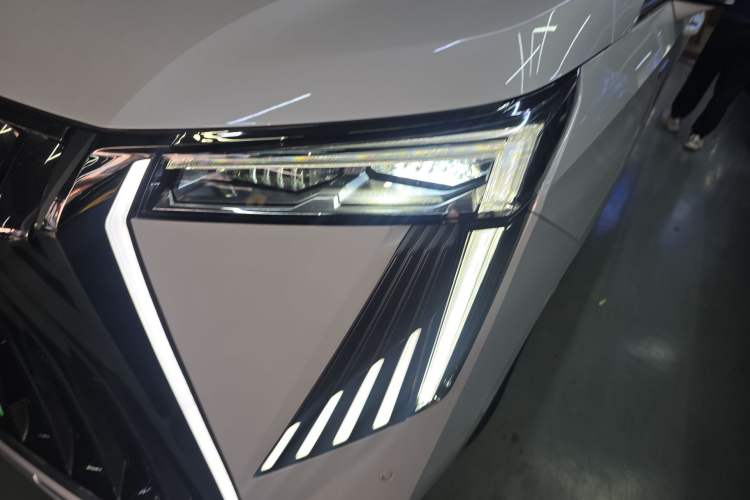 Used GAC Trumpchi E9 2023 E9 MAX Left Front Headlight