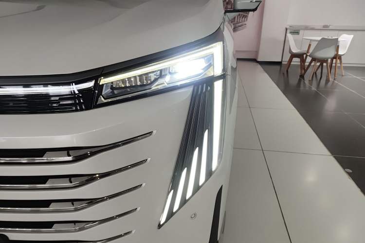 Used GAC Trumpchi E9 2023 E9 MAX Left Front Headlight