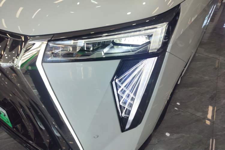 Used GAC Trumpchi E9 2023 E9 Master Model Left Front Headlight