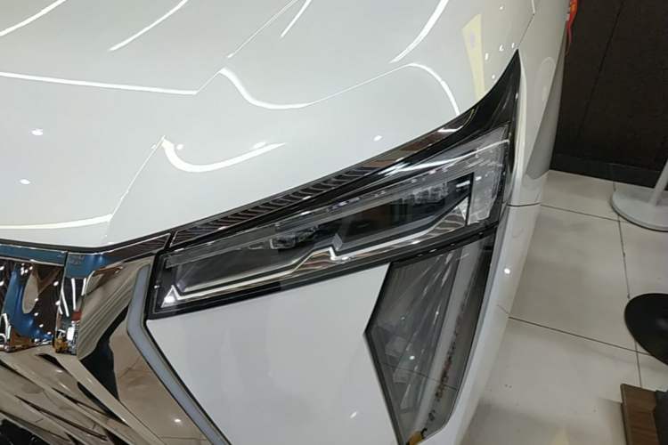Used GAC Trumpchi E9 2023 E9 Championship Edition Left Front Headlight