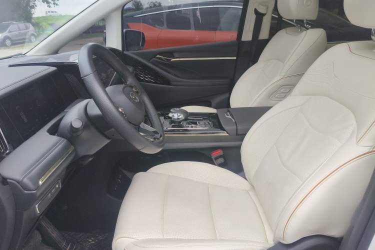 Used GAC Trumpchi E9 2023 E9 Master Model Left Front Seat