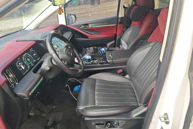 Used GAC Trumpchi E9 2023 E9 Master Model Left Front Seat