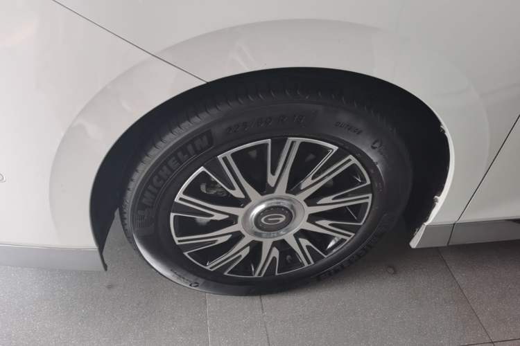 Used GAC Trumpchi E9 2023 E9 Master Model Left Front Wheel Hub