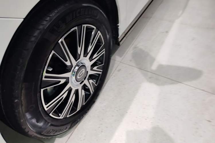 Used GAC Trumpchi E9 2023 E9 PRO Left Front Wheel Hub