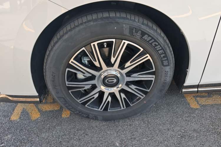 Used GAC Trumpchi E9 2023 E9 MAX Left Front Wheel Hub