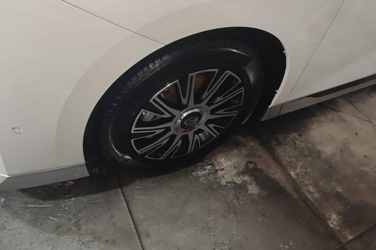 Used GAC Trumpchi E9 2023 E9 Master Model Left Front Wheel Hub