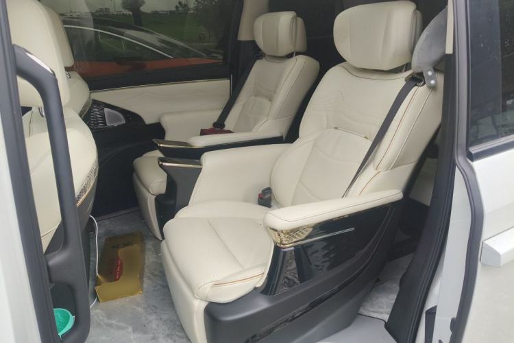 Used GAC Trumpchi E9 2023 E9 Master Model Left Rear Seat