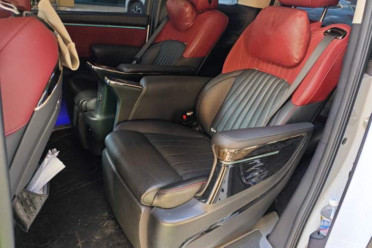 Used GAC Trumpchi E9 2023 E9 Master Model Left Rear Seat