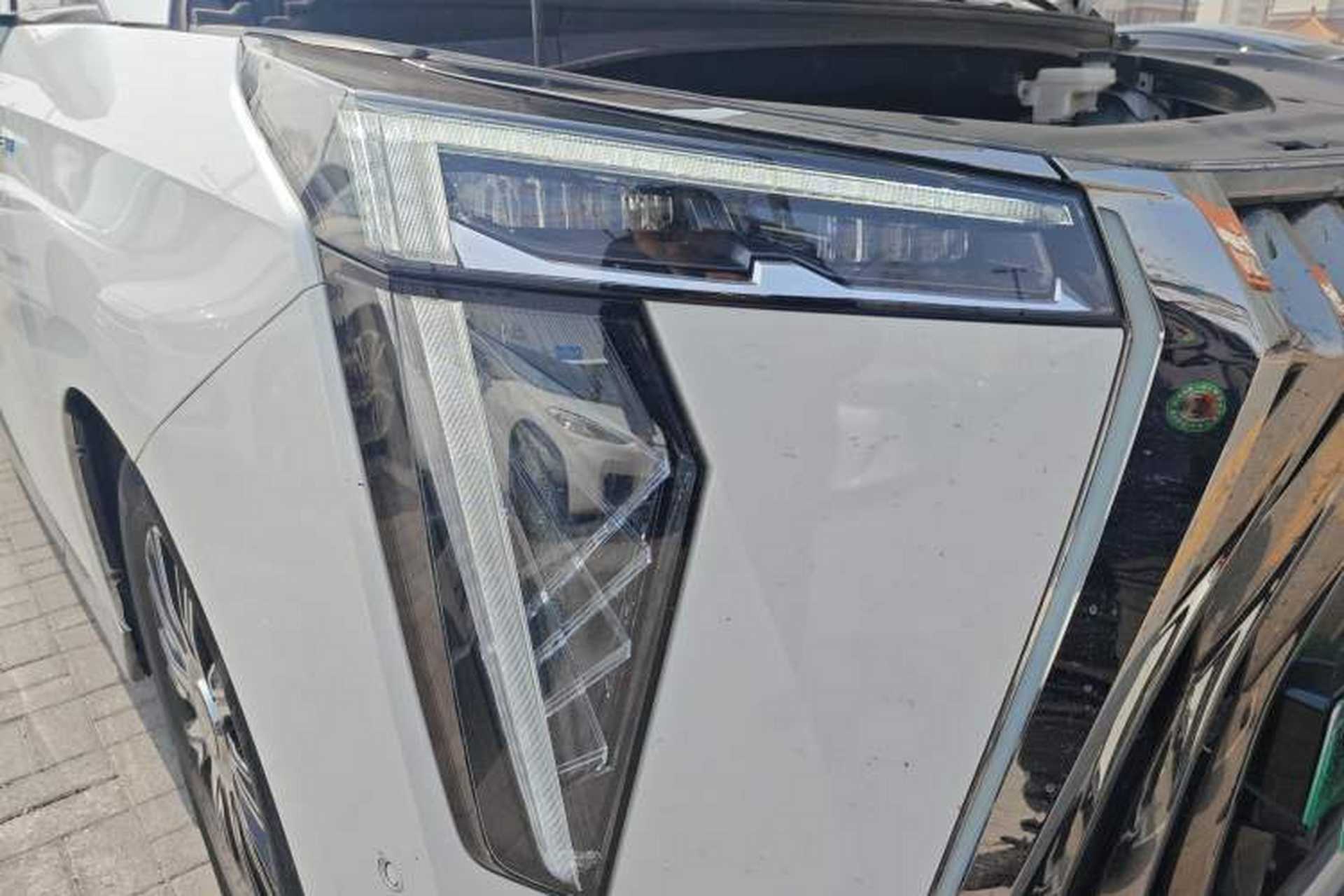 Used GAC Trumpchi E9 2023 E9 Master Model Right Front Headlight