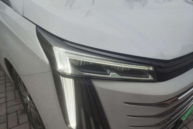 Used GAC Trumpchi E9 2023 E9 MAX Right Front Headlight