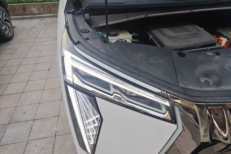 Used GAC Trumpchi E9 2023 E9 Master Model Right Front Headlight