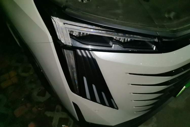 Used GAC Trumpchi E9 2023 E9 MAX Right Front Headlight