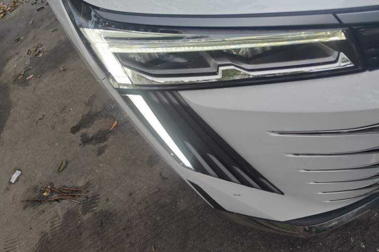 Used GAC Trumpchi E9 2023 E9 MAX Right Front Headlight
