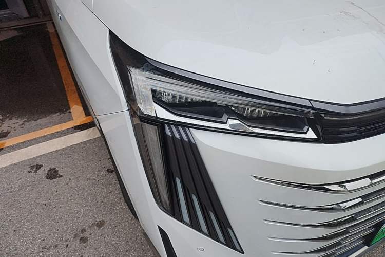 Used GAC Trumpchi E9 2023 E9 MAX Right Front Headlight