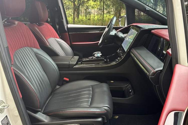 Used GAC Trumpchi E9 2023 E9 Master Model Right Front Seat