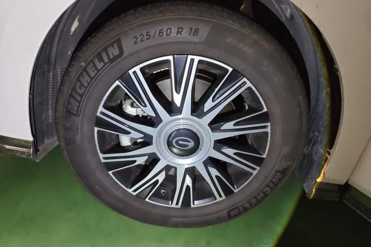 Used GAC Trumpchi E9 2023 E9 MAX Right Front Wheel Hub