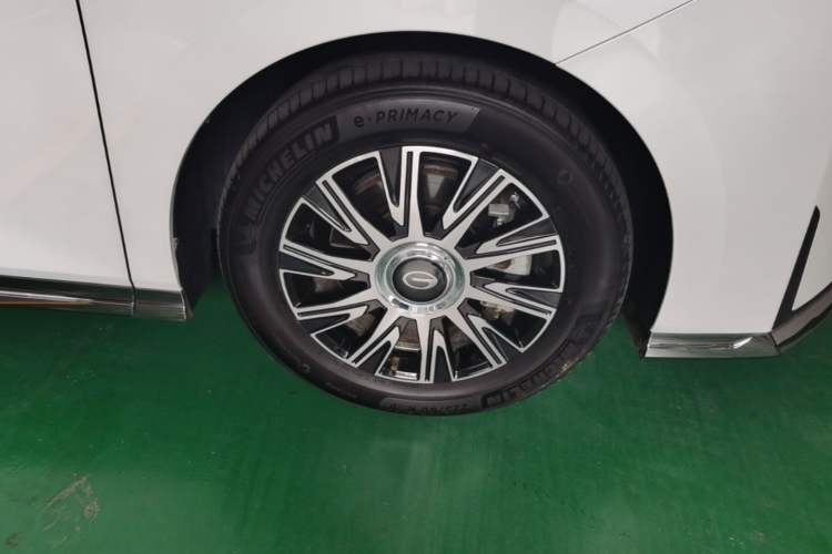 Used GAC Trumpchi E9 2023 E9 MAX Right Front Wheel Hub
