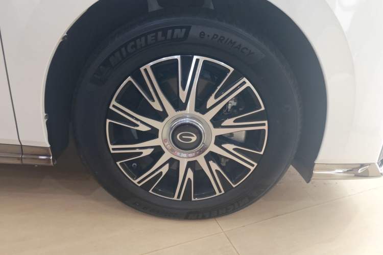 Used GAC Trumpchi E9 2023 E9 MAX Right Front Wheel Hub
