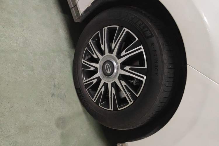 Used GAC Trumpchi E9 2023 E9 MAX Right Front Wheel Hub