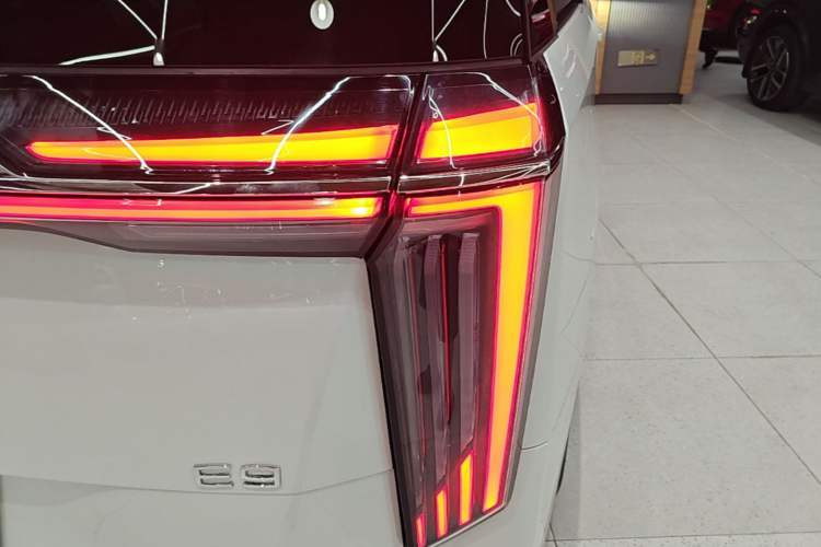 Used GAC Trumpchi E9 2023 E9 PRO Right Rear Taillight