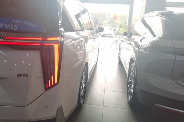 Used GAC Trumpchi E9 2023 E9 Master Model Right Rear Taillight