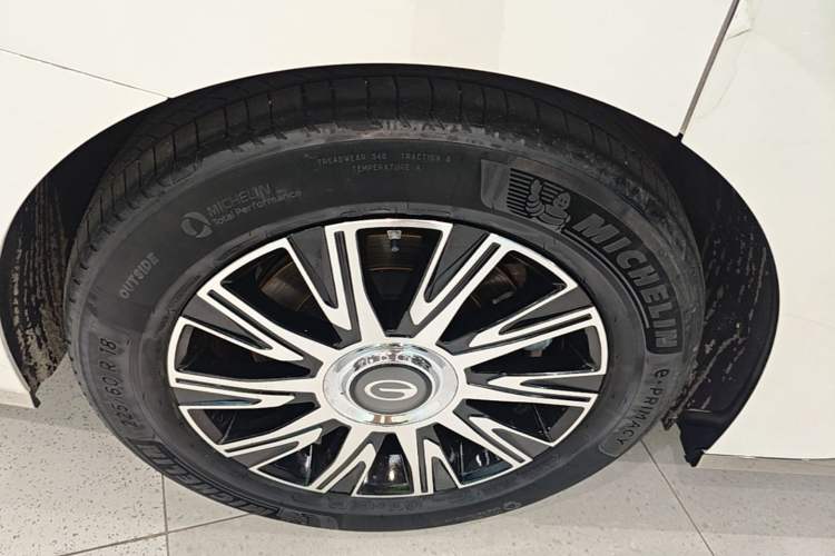 Used GAC Trumpchi E9 2023 E9 PRO Right Rear Wheel Hub