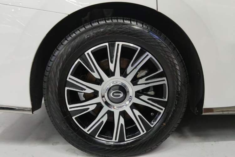Used GAC Trumpchi E9 2023 E9 MAX Right Rear Wheel Hub