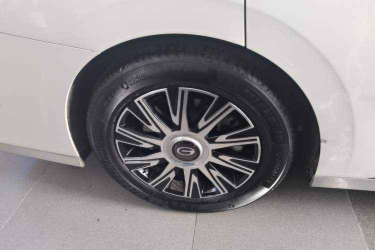 Used GAC Trumpchi E9 2023 E9 Master Model Right Rear Wheel Hub