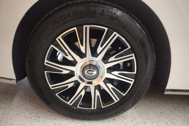Used GAC Trumpchi E9 2023 E9 MAX Right Rear Wheel Hub