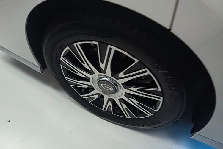 Used GAC Trumpchi E9 2023 E9 Championship Edition Right Rear Wheel Hub