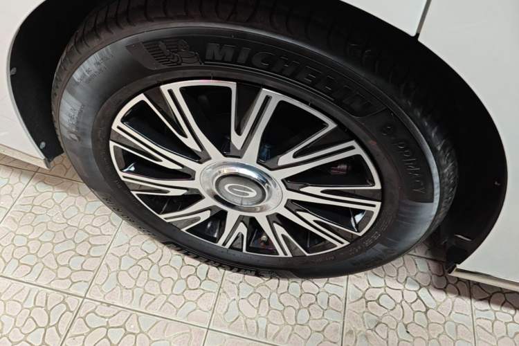 Used GAC Trumpchi E9 2023 E9 MAX Right Rear Wheel Hub