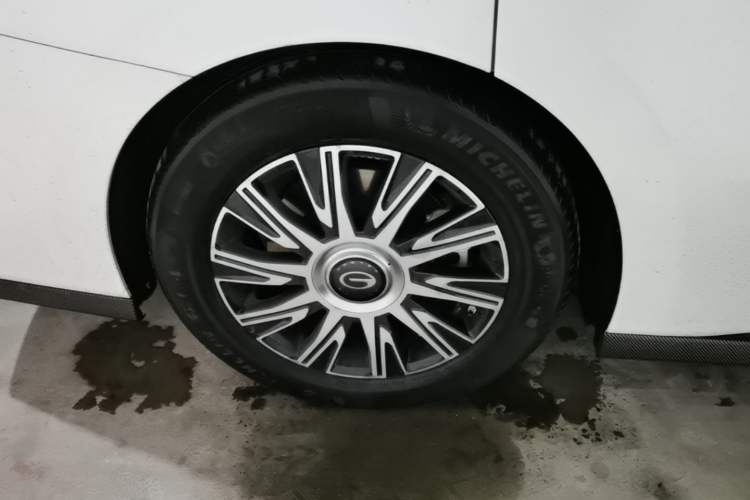 Used GAC Trumpchi E9 2023 E9 Master Model Right Rear Wheel Hub