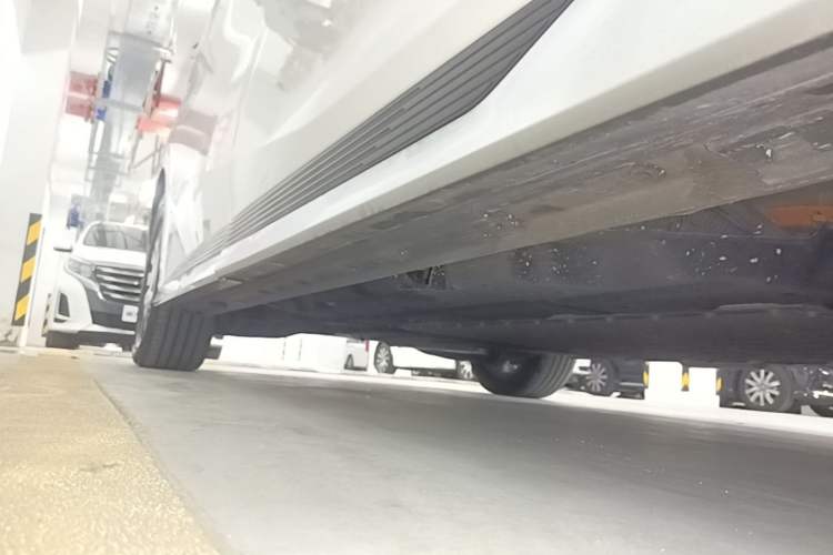 Used GAC Trumpchi E9 2023 E9 Championship Edition Right Side Sill