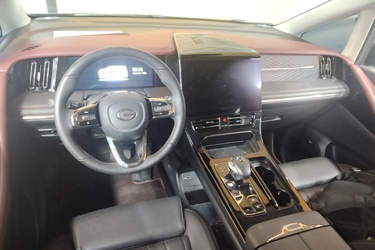 Used GAC Trumpchi E9 2024 E9 Champion Edition Center Console
