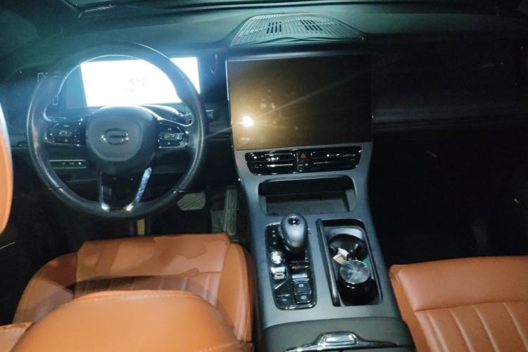 Used GAC Trumpchi E9 2024 E9 Deluxe Edition Center Console
