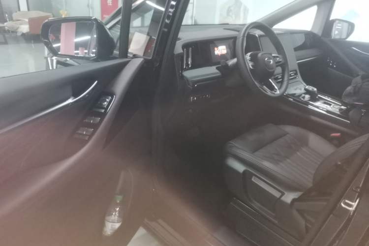 Used GAC Trumpchi E9 2024 E9 State Guest Custom Edition Driver Seat