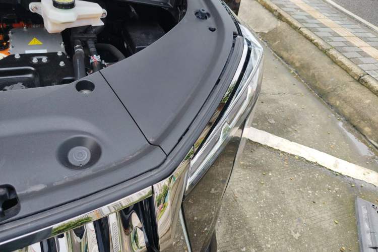 Used GAC Trumpchi E9 2024 E9 Champion Edition Engine Bay Left