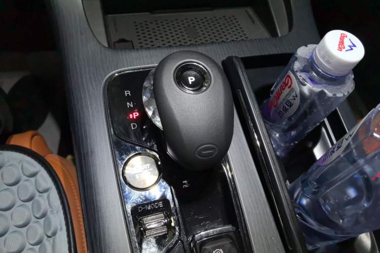 Used GAC Trumpchi E9 2024 E9 Deluxe Edition Gear Lever