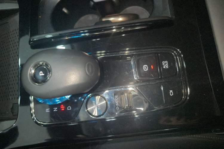 Used GAC Trumpchi E9 2024 E9 Champion Edition Gear Lever