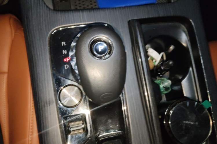 Used GAC Trumpchi E9 2024 E9 Deluxe Edition Gear Lever