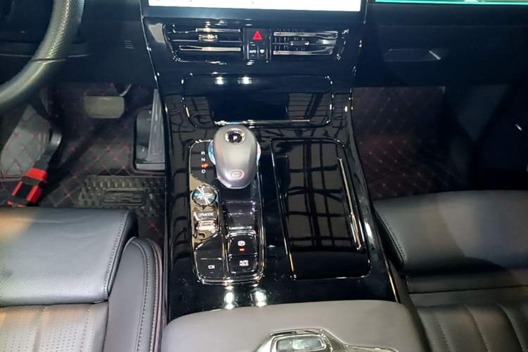 Used GAC Trumpchi E9 2024 E9 Champion Edition Gear Lever