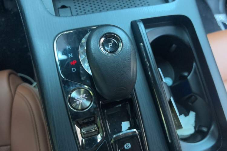 Used GAC Trumpchi E9 2024 E9 Deluxe Edition Gear Lever