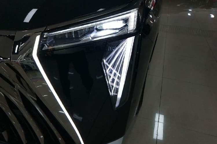 Used GAC Trumpchi E9 2024 E9 Master Edition Left Front Headlight