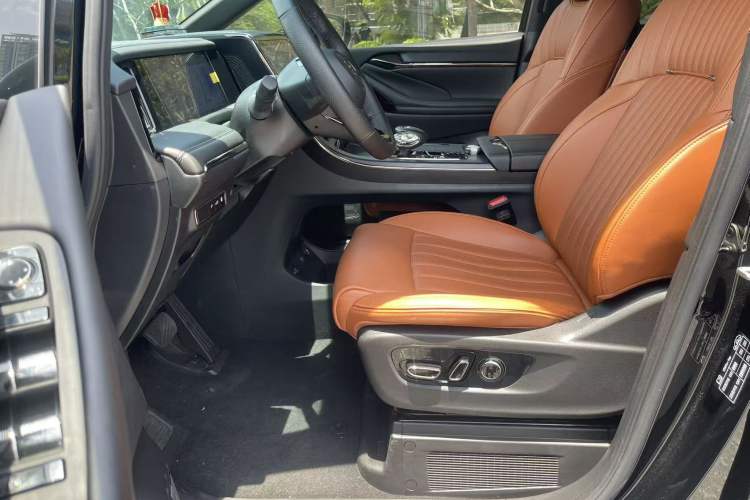 Used GAC Trumpchi E9 2024 E9 Deluxe Edition Left Front Seat