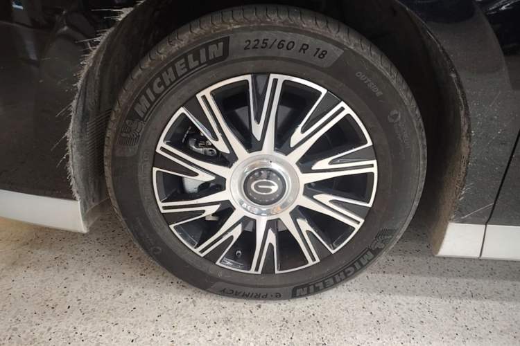 Used GAC Trumpchi E9 2024 E9 Champion Edition Left Front Wheel Hub