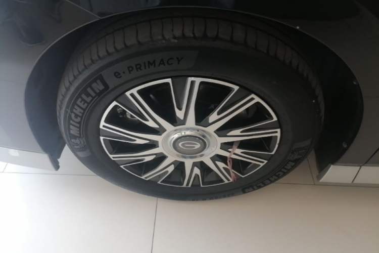 Used GAC Trumpchi E9 2024 E9 Deluxe Edition Left Front Wheel Hub