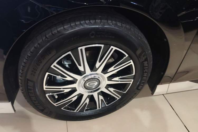 Used GAC Trumpchi E9 2024 E9 Champion Edition Left Front Wheel Hub
