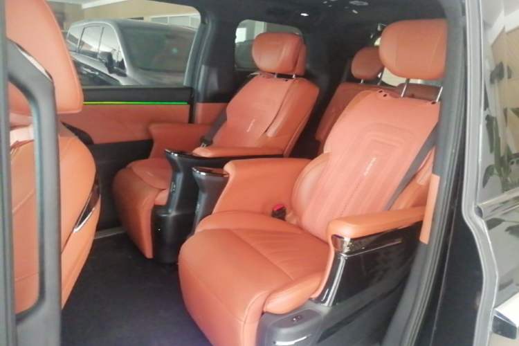 Used GAC Trumpchi E9 2024 E9 Deluxe Edition Left Rear Seat